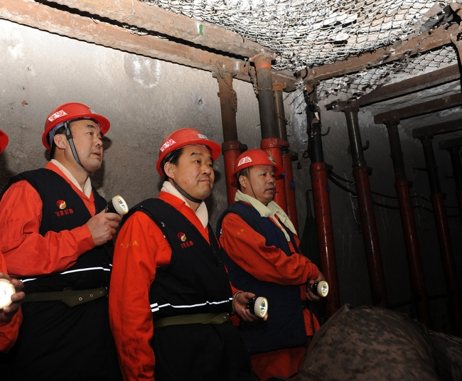 市安委会第三督导组来鹿洼煤矿督导安全生产工作