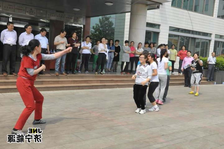 运河煤矿职工趣味运动会精彩纷呈