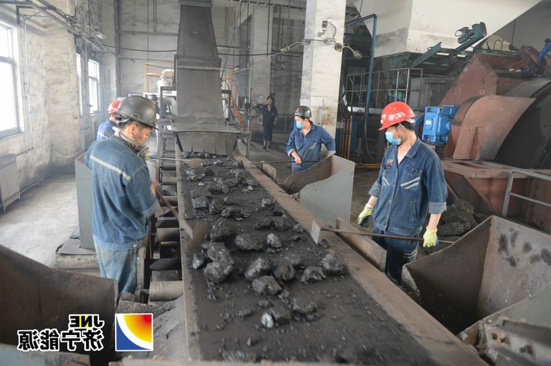 安居煤矿：机关人员义务劳动月增效益120万元