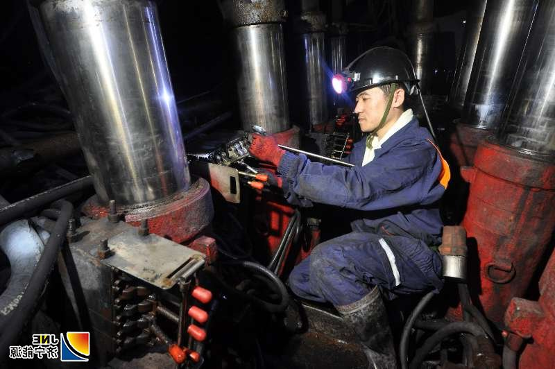 1557112269568277.jpg 阳城煤电职工尚全厂接受多家新闻媒体联合采访7.jpg