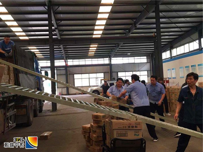 1564014438122877.jpg 2019-7-22物资卸货2.jpg