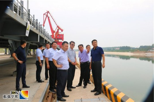 枣矿集团党委书记、董事长杨尊献一行到济矿物流考察调研