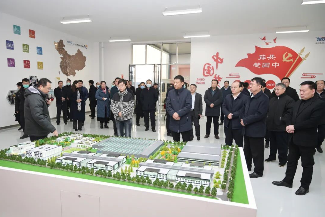 党建引领促发展  集团公司召开党建引领改革发展现场观摩会2.jpg