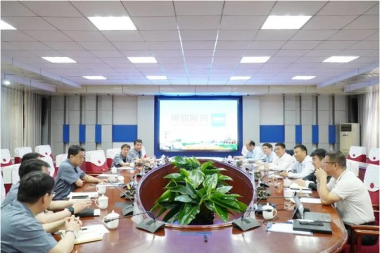 张广宇带队到河钢集团邯钢公司洽谈贸易合作