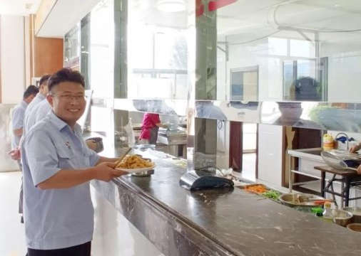 我为职工办实事丨朱家峁煤矿食堂推出特色橱窗