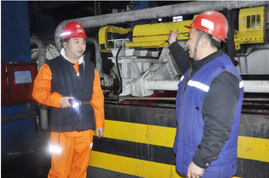 弘扬劳模精神丨用“匠心”坚守初心 用实践阐释担当——记济宁能源2021年度劳动模范安磊