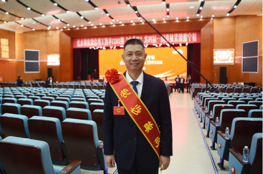 弘扬劳模精神丨五十载春秋风华 三十年丹心执守——记济宁能源2021年度劳动模范张洪波