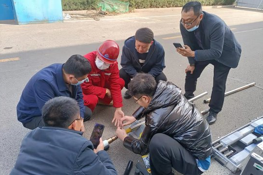 资源开发公司无线随钻测斜仪投入调试使用