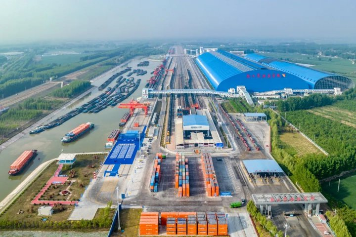 榜样力量丨陈哲：逐梦百亿征程，青春播撒梁山港