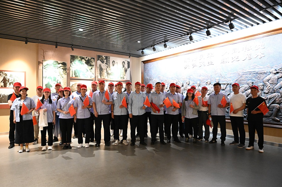 1690445803290002.jpg 2023年6月18日,梁山港开展红色教育培训活动。(地点:孟良崮战役纪念馆,拍摄:郑骞)(1).JPG