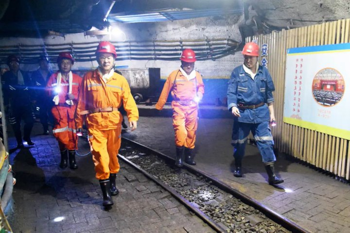 王崇景到安居煤矿督导检查工作