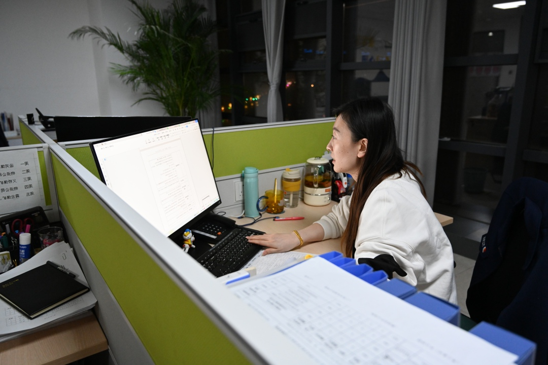 正则招标公司-张旭3 - 副本.JPG