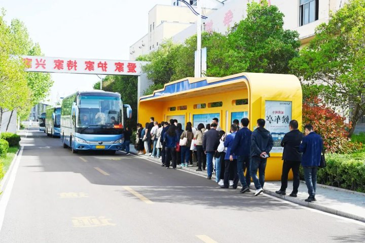 霄云煤矿多措并举促BBV网“落地生根”