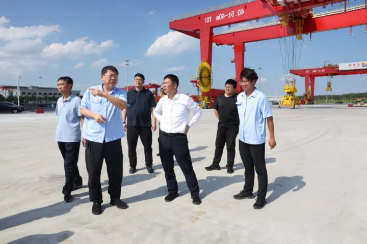 济宁市总工会到济宁能源集团开展“工会送清凉 防暑保安康”慰问活动