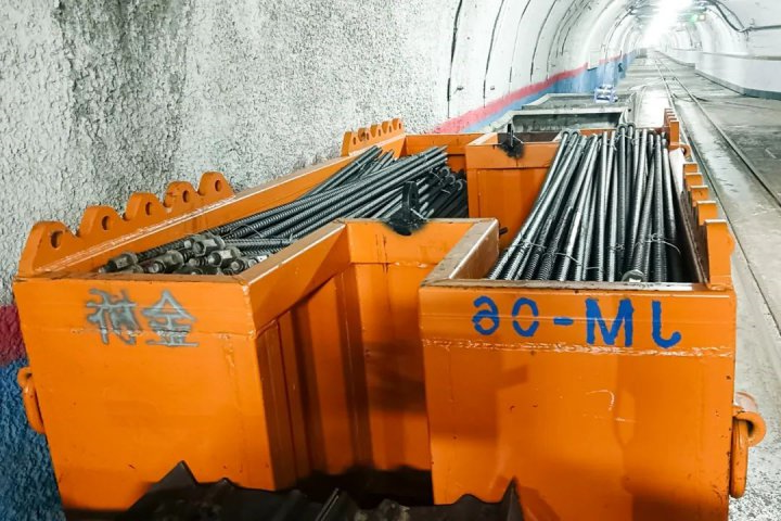 “一站直达”！金桥煤矿开启集装箱运输新模式