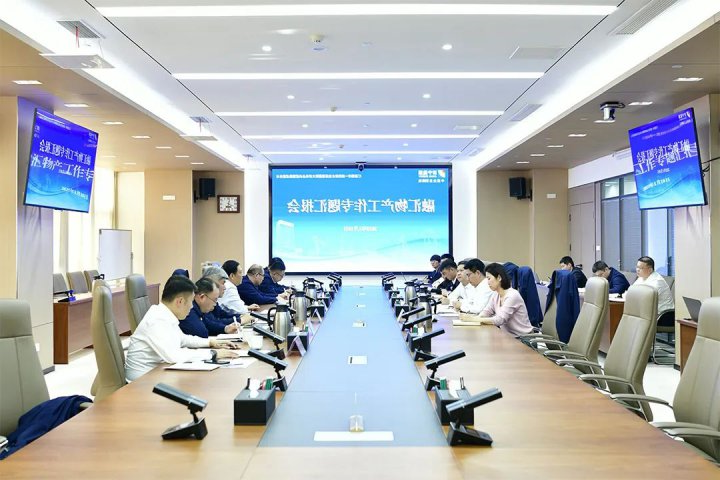 张广宇到融汇物产调研指导工作