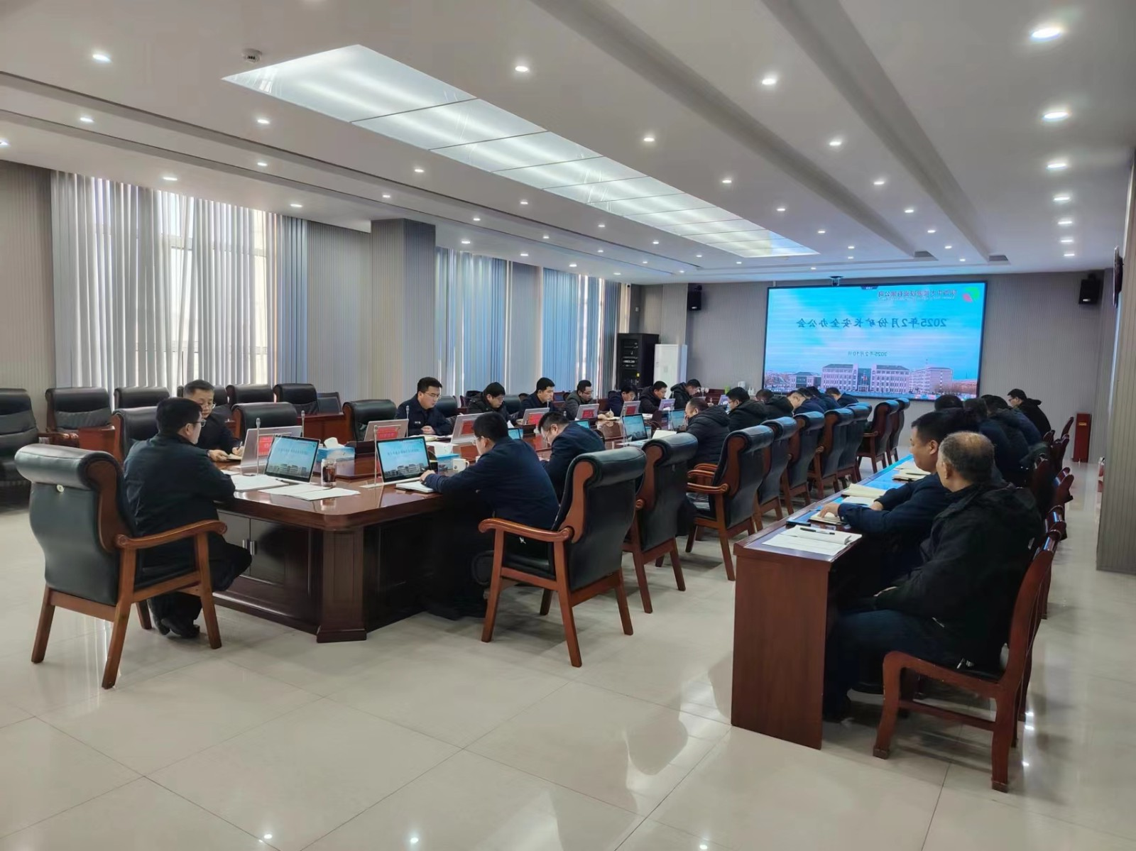 1739241533113121.jpg 456.jpg