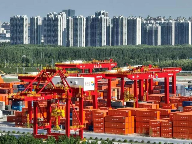 港城共生记：一座内河港口城市如何“链”起千亿产业带？