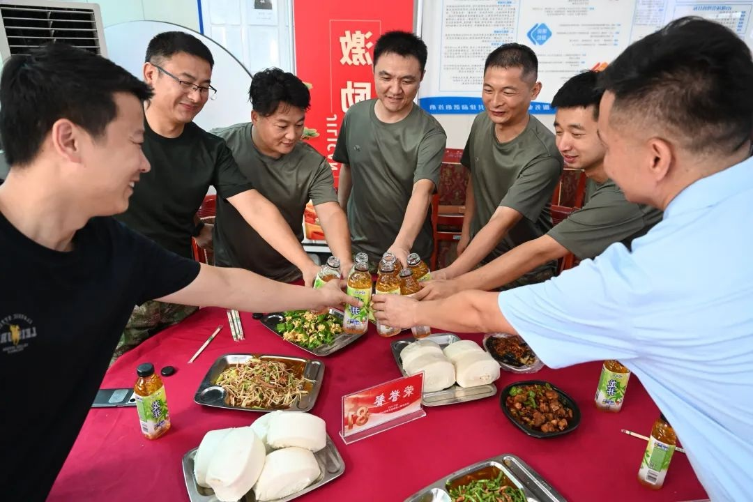 1754463461114804.jpg 01.jpg