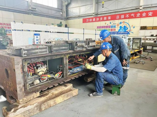 义桥煤矿自主完成大型采煤机综合检修