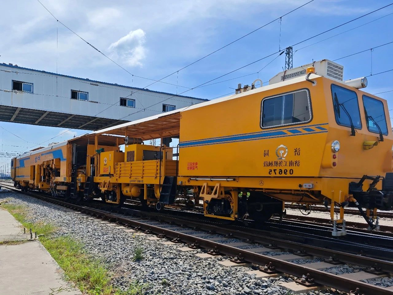 1757577965148760.jpg 68e559315735c074abe3adcd2b73580b.jpg