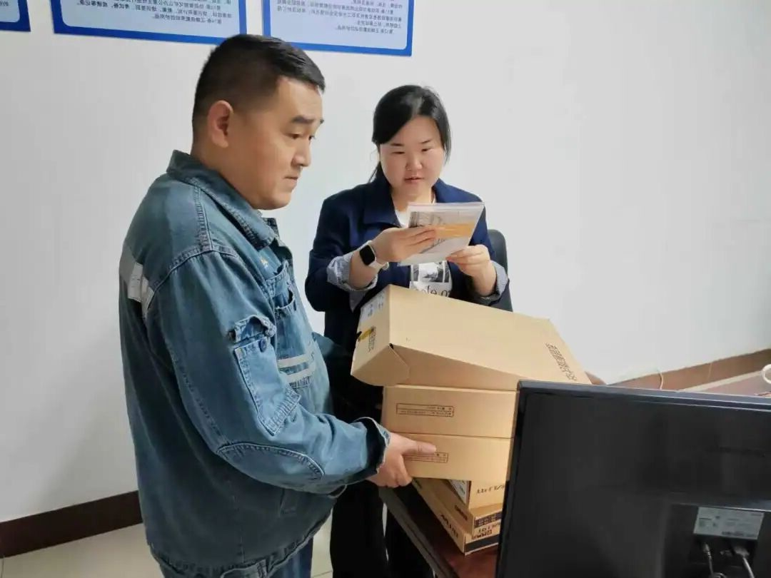 1760597476511820.jpg 04.jpg