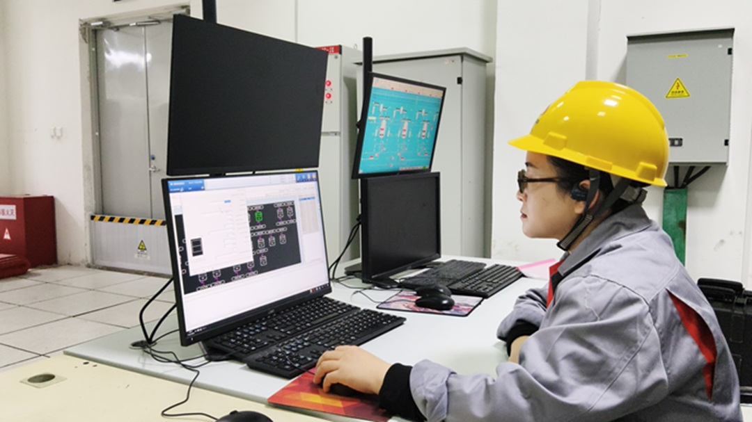 1760948116124744.jpg 01.jpg